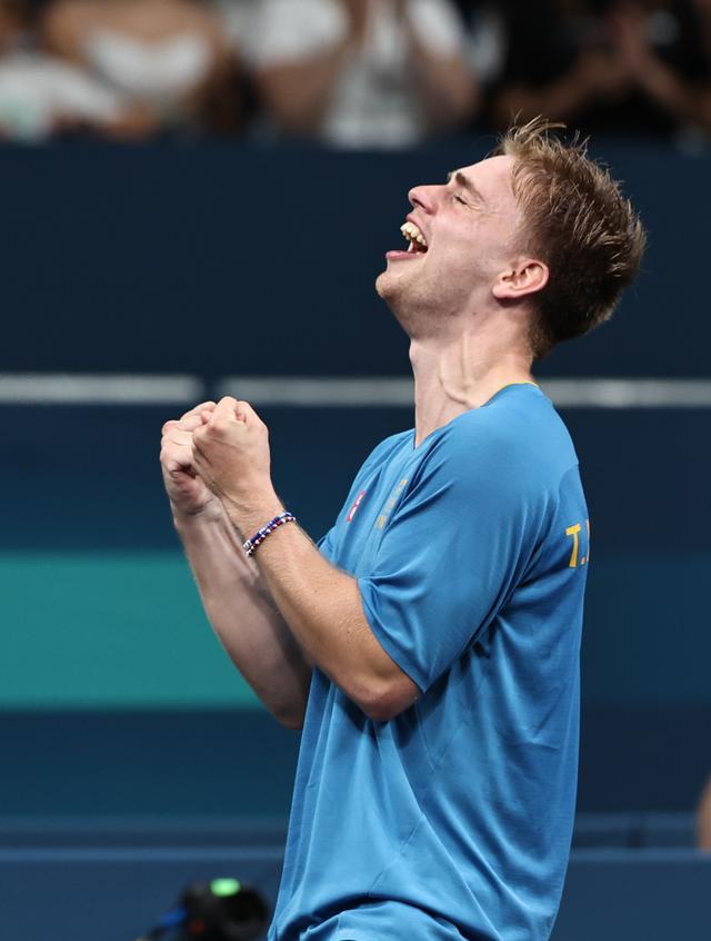 不仅完成了 不仅完成了